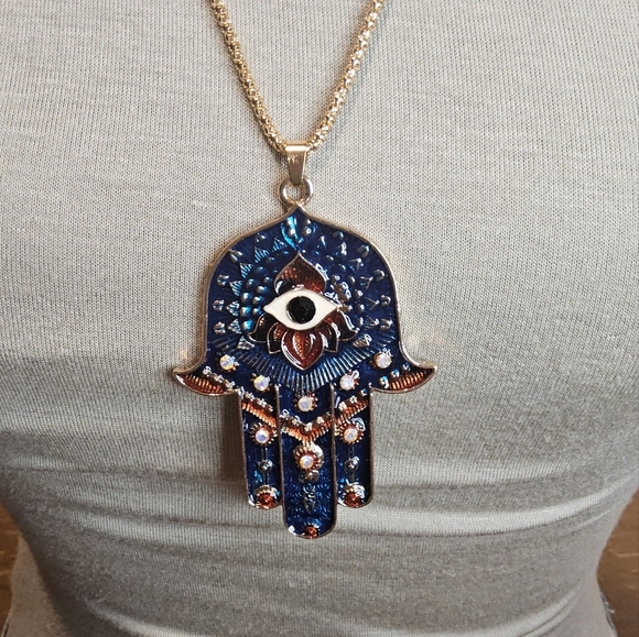 NWT HAMSA EVIL EYE HEALING HAND RHINESTONE STATEMENT PENDANT - Picture 1 of 3